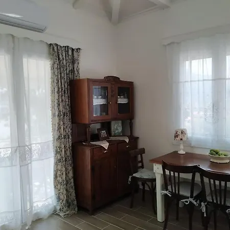 Apartmán Emeraldi House
