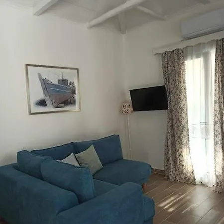 Emeraldi House Apartmán *