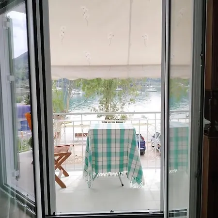 Apartmán Emeraldi House