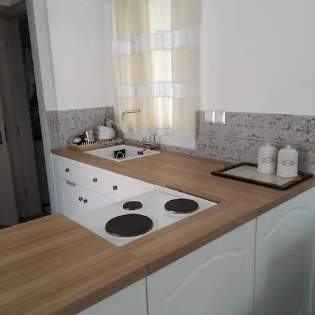 Emeraldi House Apartament Vlikhón